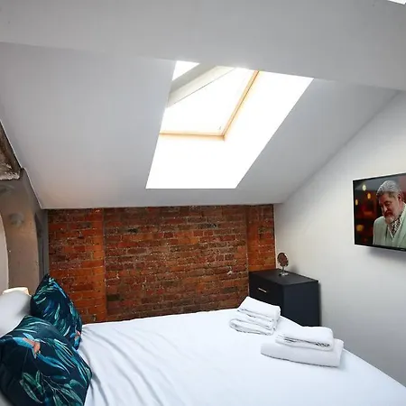 The Garnet Suite Manchester Extérieur photo