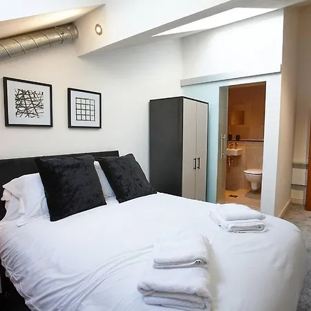 The Garnet Suite Manchester Extérieur photo