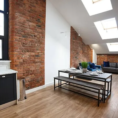The Garnet Suite Manchester Extérieur photo